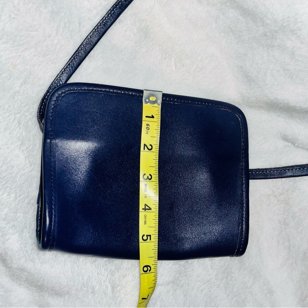 COACH Vintage Purple Leather Crossbody RARE! 💜 - Picture 8 of 11